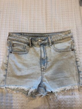 American Eagle Outfitters Light Wash Frayed Denim Shorts